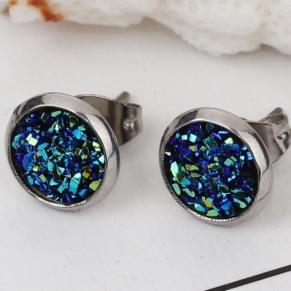 Blue Aurora druzy silver stud earrings minimalist - Picture 1 of 2